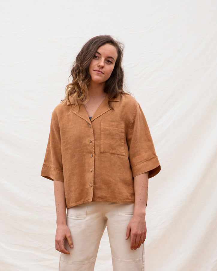 Brown short-sleeved shirt hazel made of linen from Matona