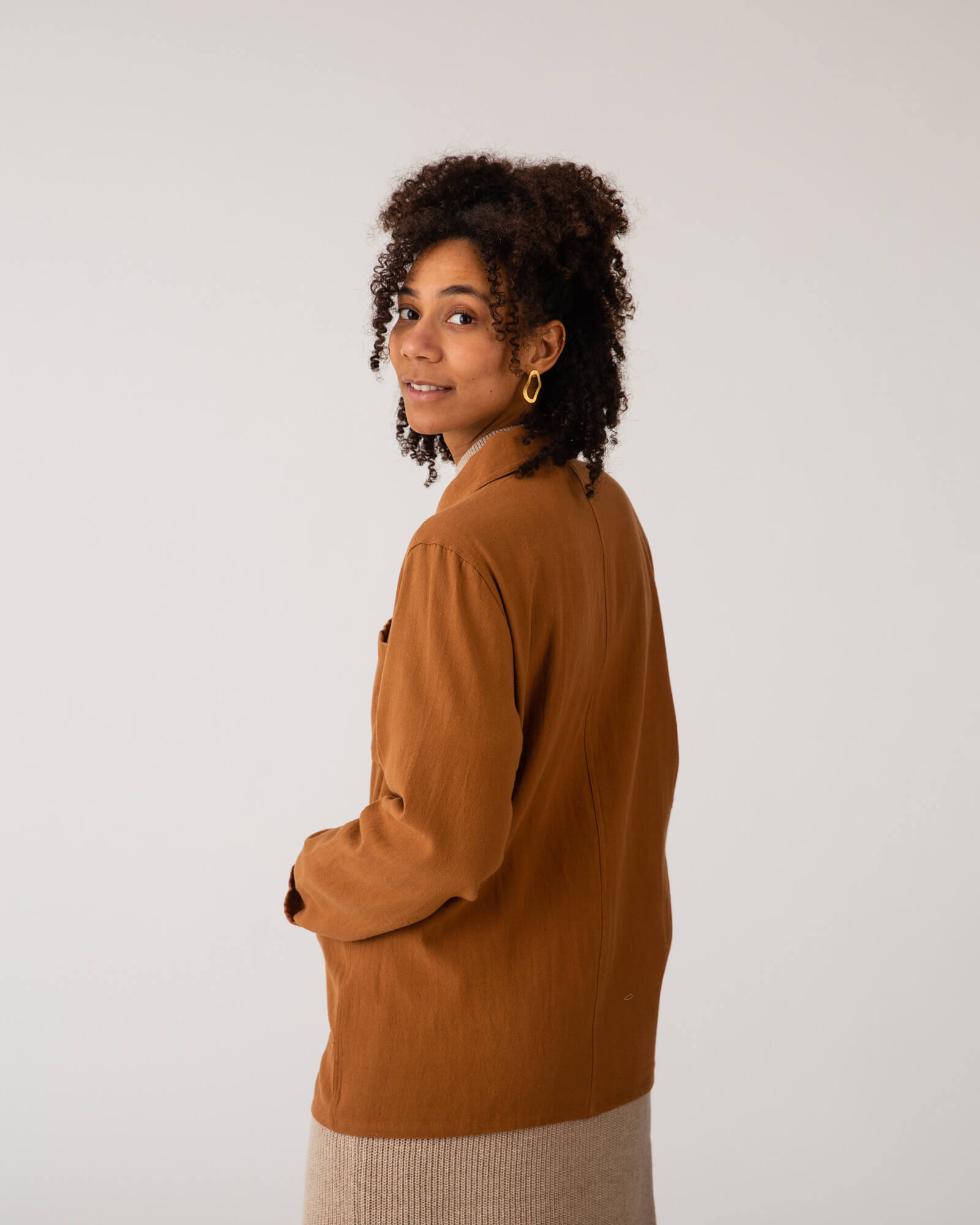 Brown biscuit jacket made from 100% organic cotton from Matona