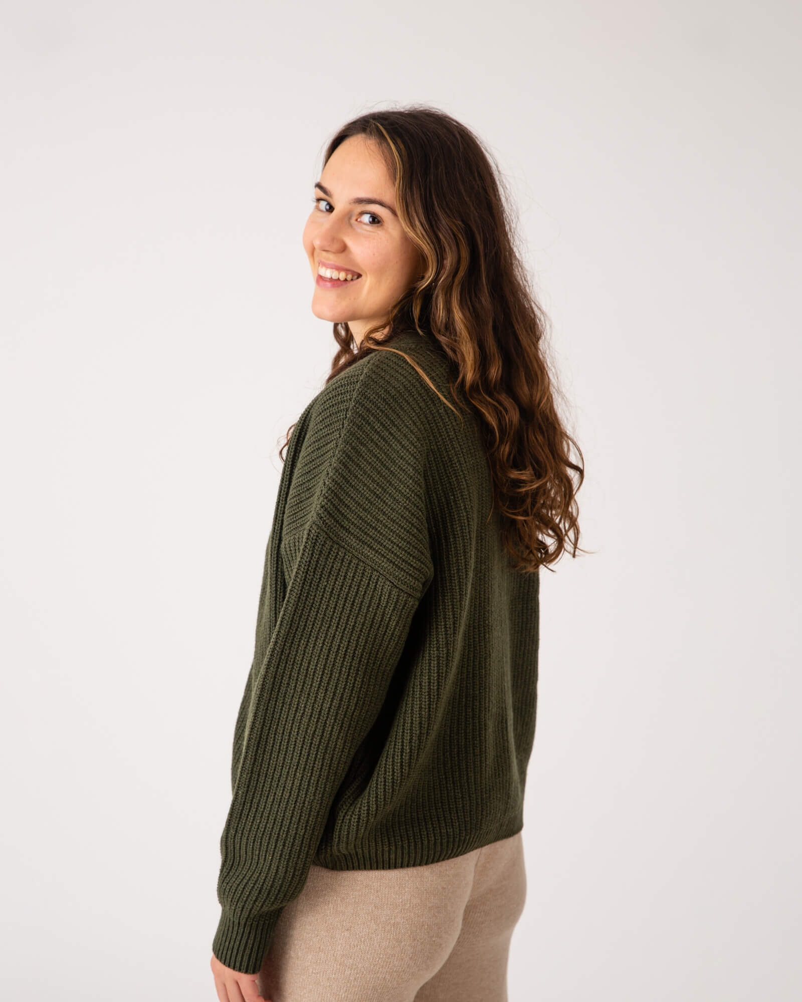 Dark green cardigan loden made from recycled &amp; sustainable raw materials from Matona