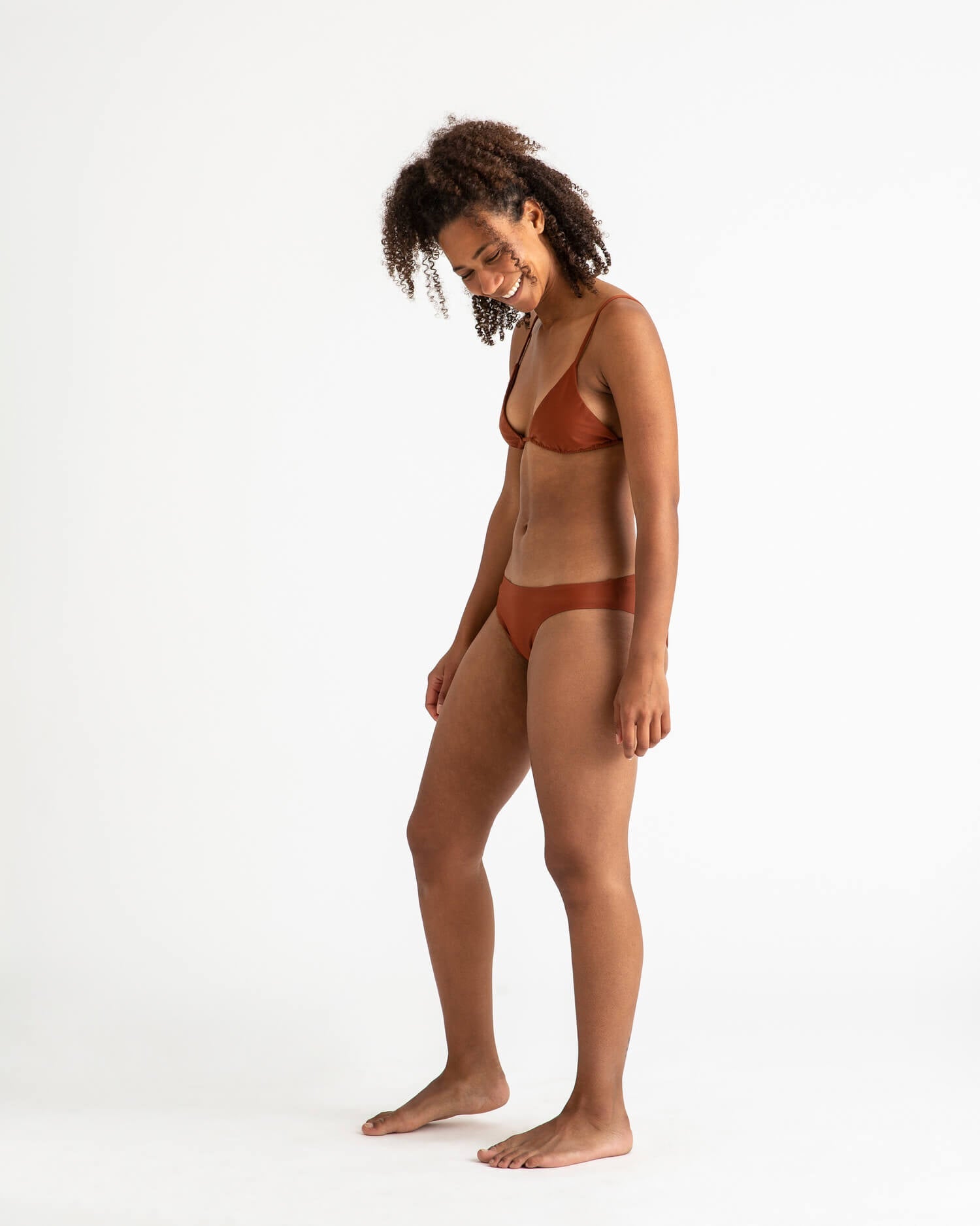Red-brown bikini bottom made from recycled polyamide from Matona