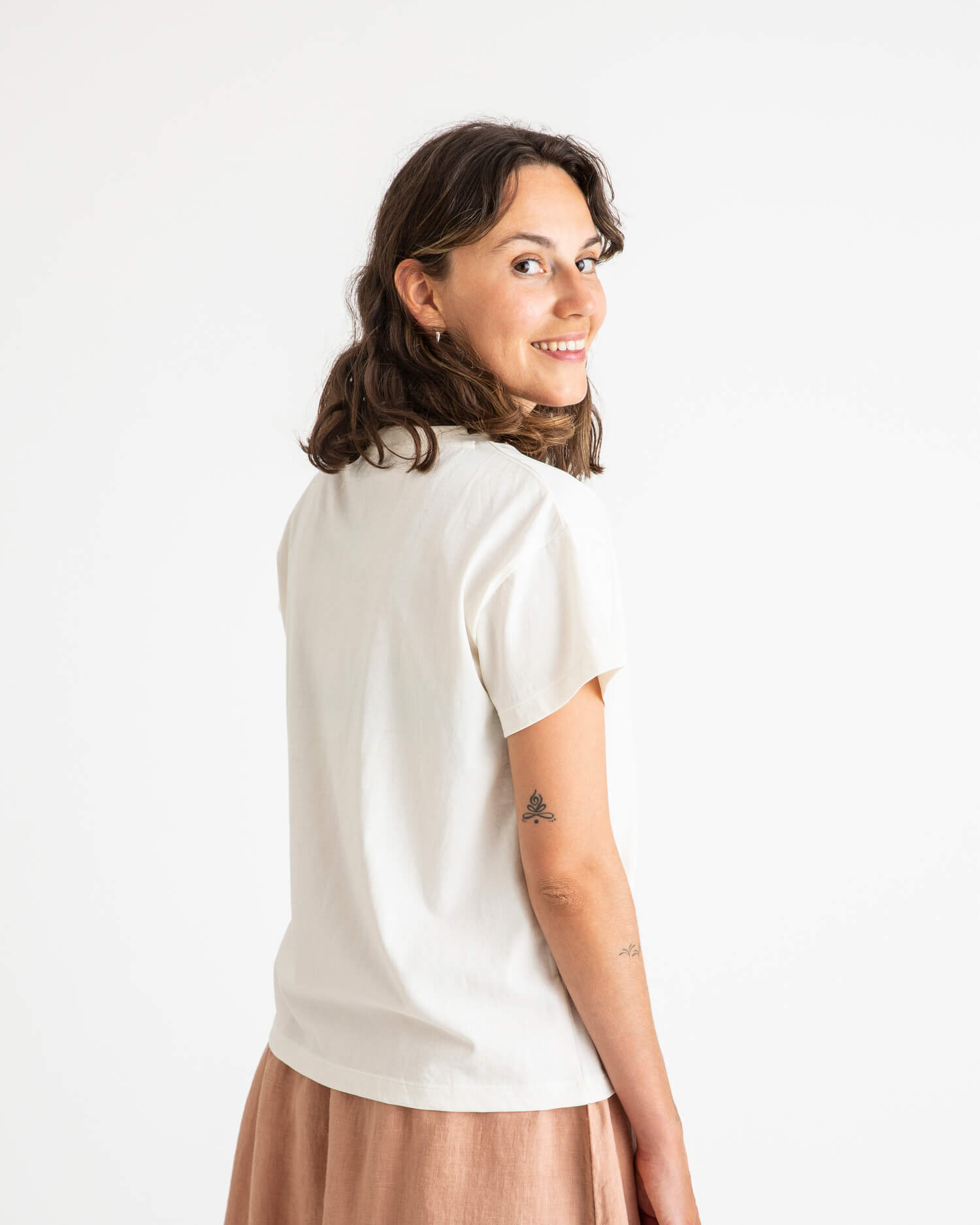 White Essential T-shirt made from 100% organic cotton from Matona