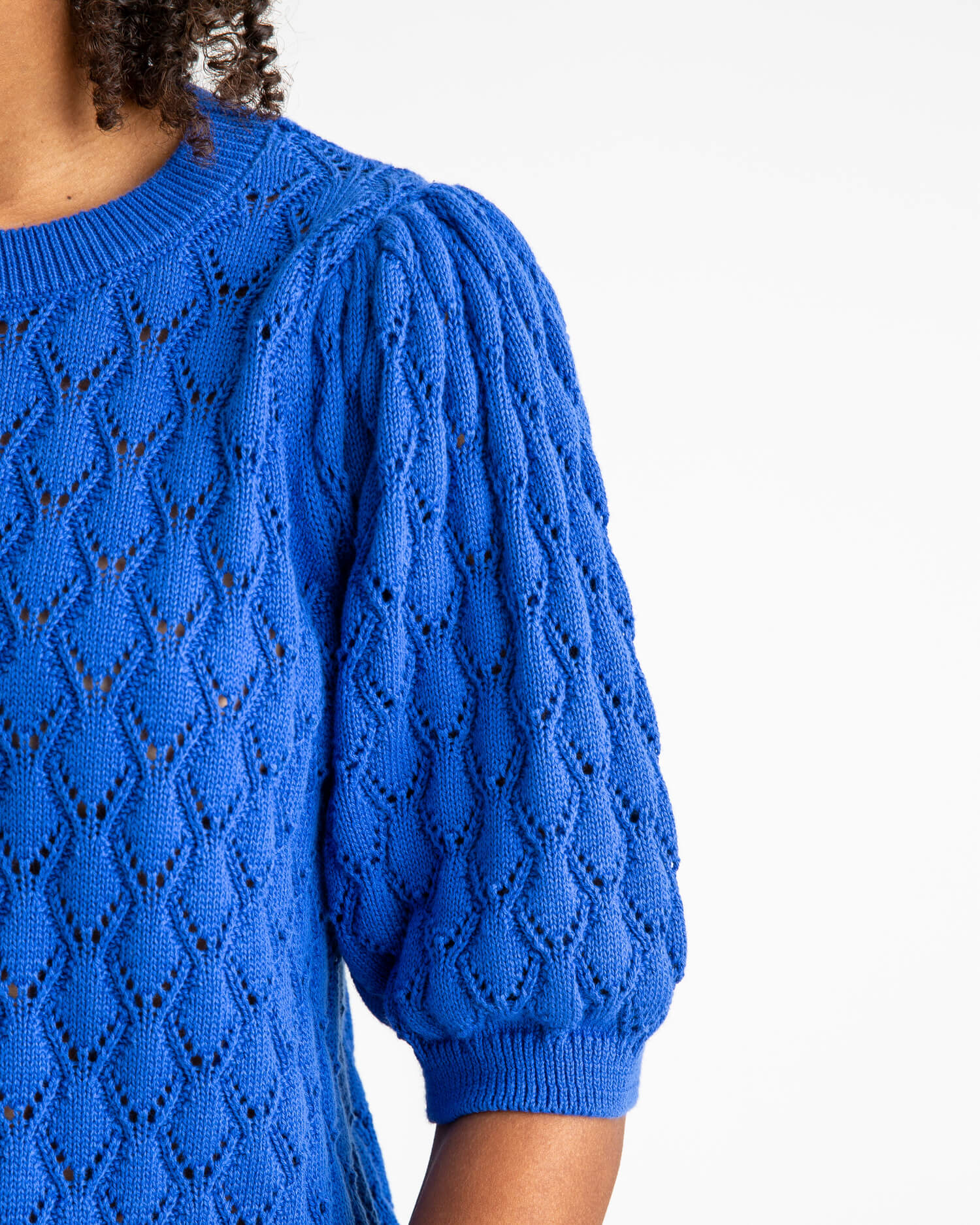 Blaue, gestrickte Bluse aus 100% Bio-Baumwolle von Matona