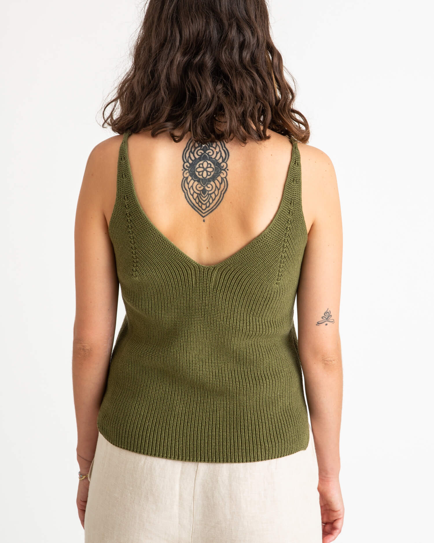 Green, knitted tank top made from 100% organic cotton from Matona