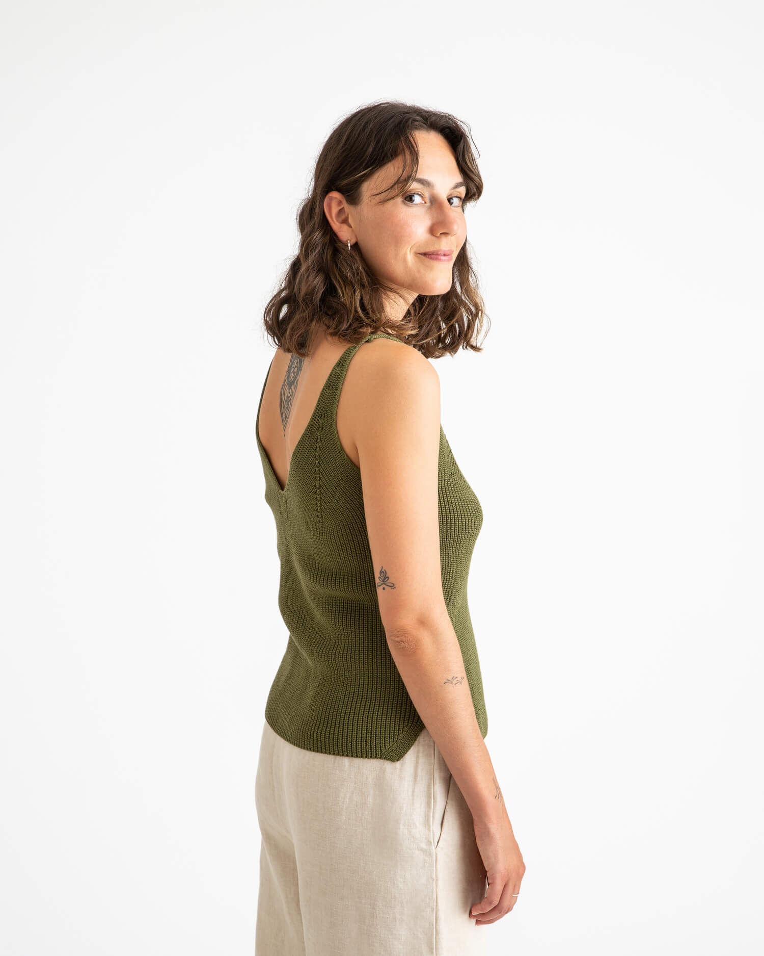 Green, knitted tank top made from 100% organic cotton from Matona