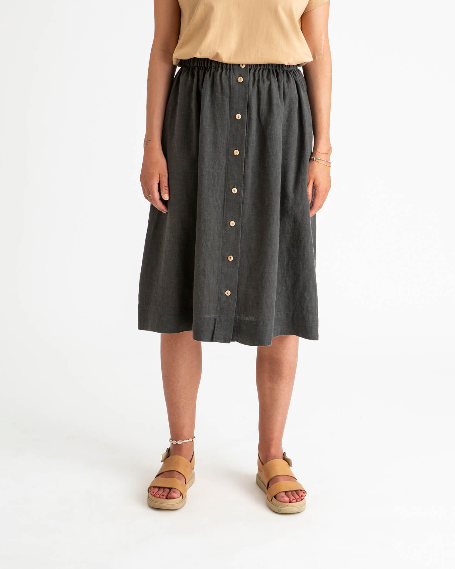 Black linen midi skirt from Matona