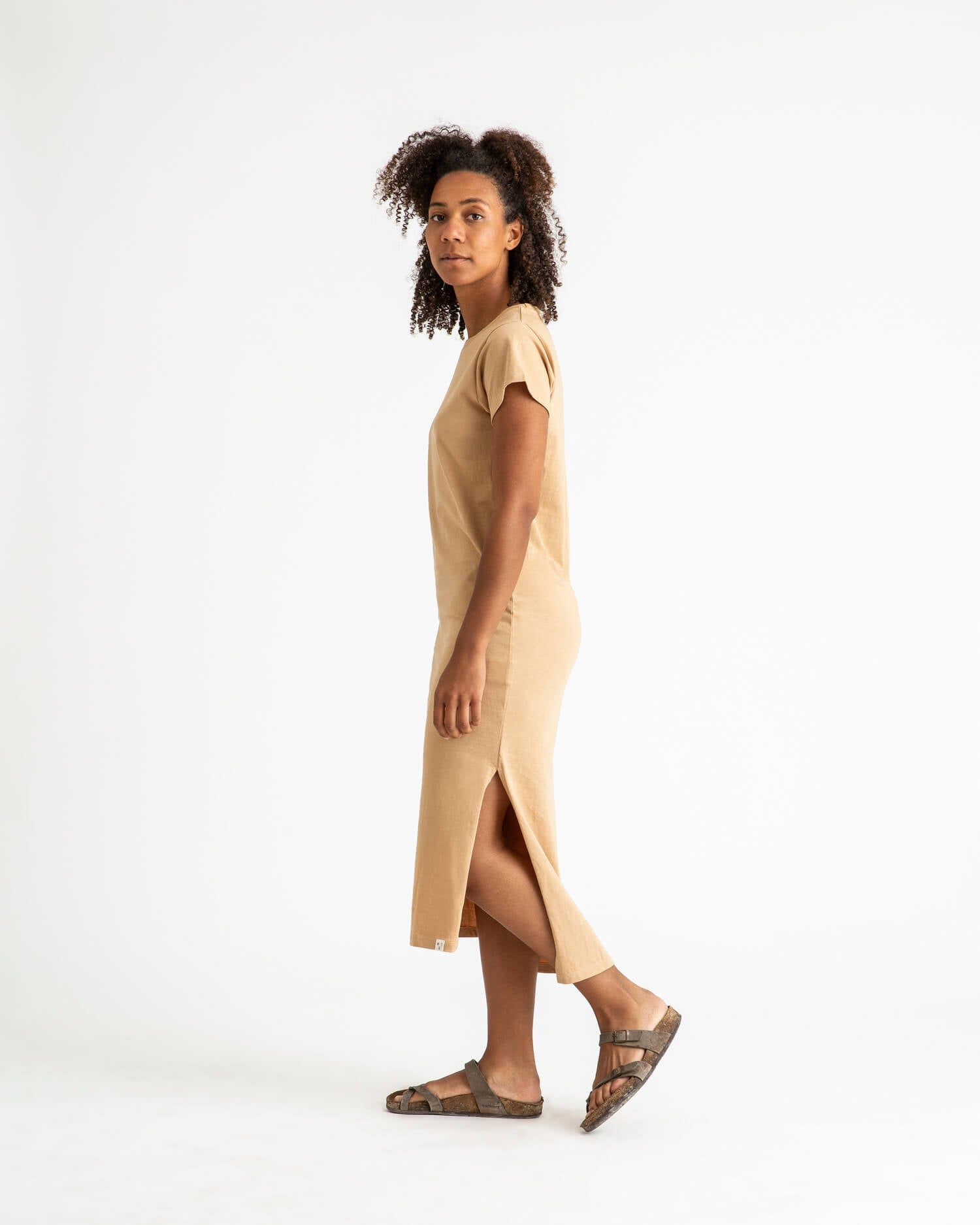 Light brown, short-sleeved dress made of organic cotton from Matona