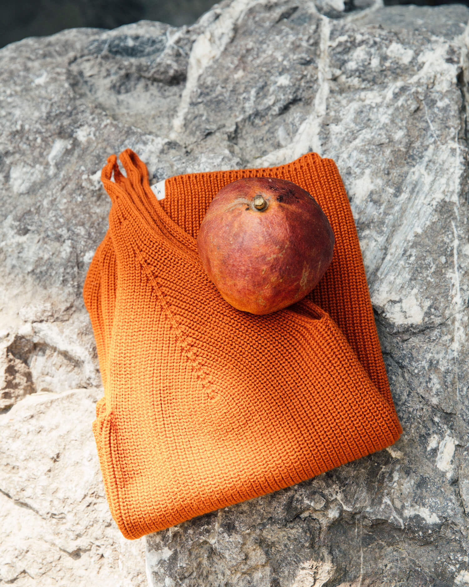 Débardeur tricoté orange en coton 100% biologique de Matona
