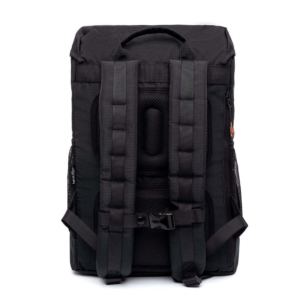 Black Mountain Vandra backpack made from recycled PET from Lefrik