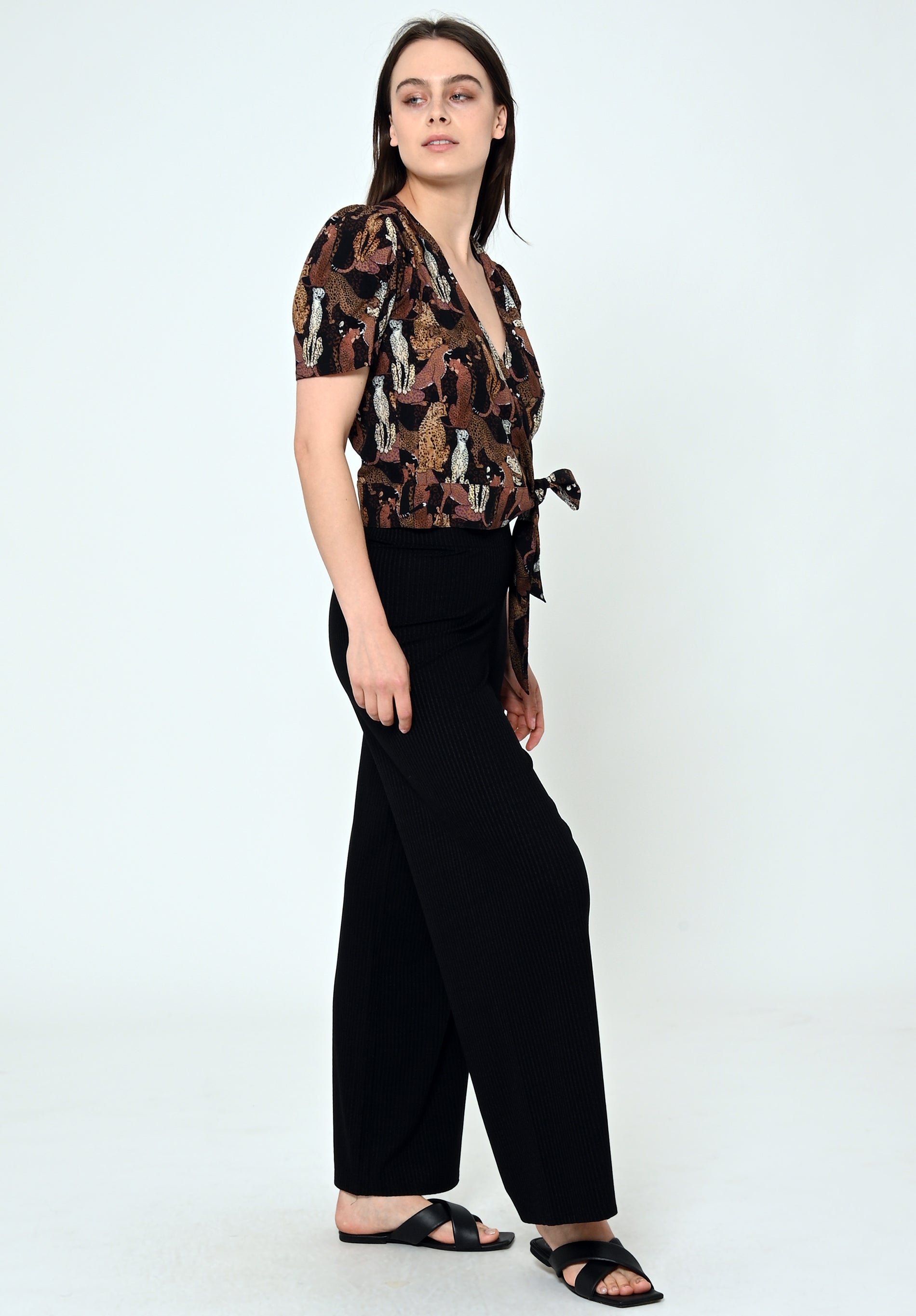 Pantalon jupe-culotte MYRINEA en noir de LOVJOI en Tencel™ (ST)