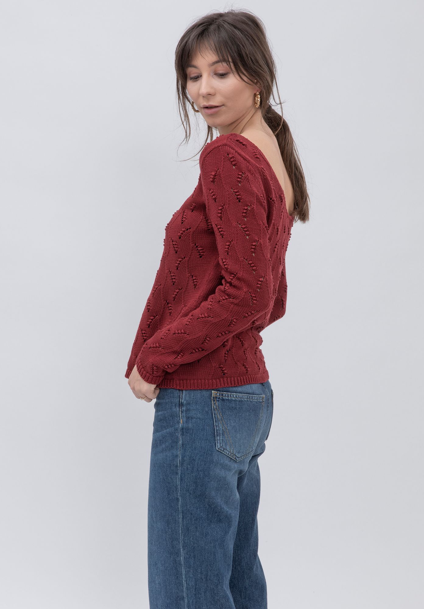Knitted sweater IDENOR in wine red by LOVJOI made of organic cotton (ST)