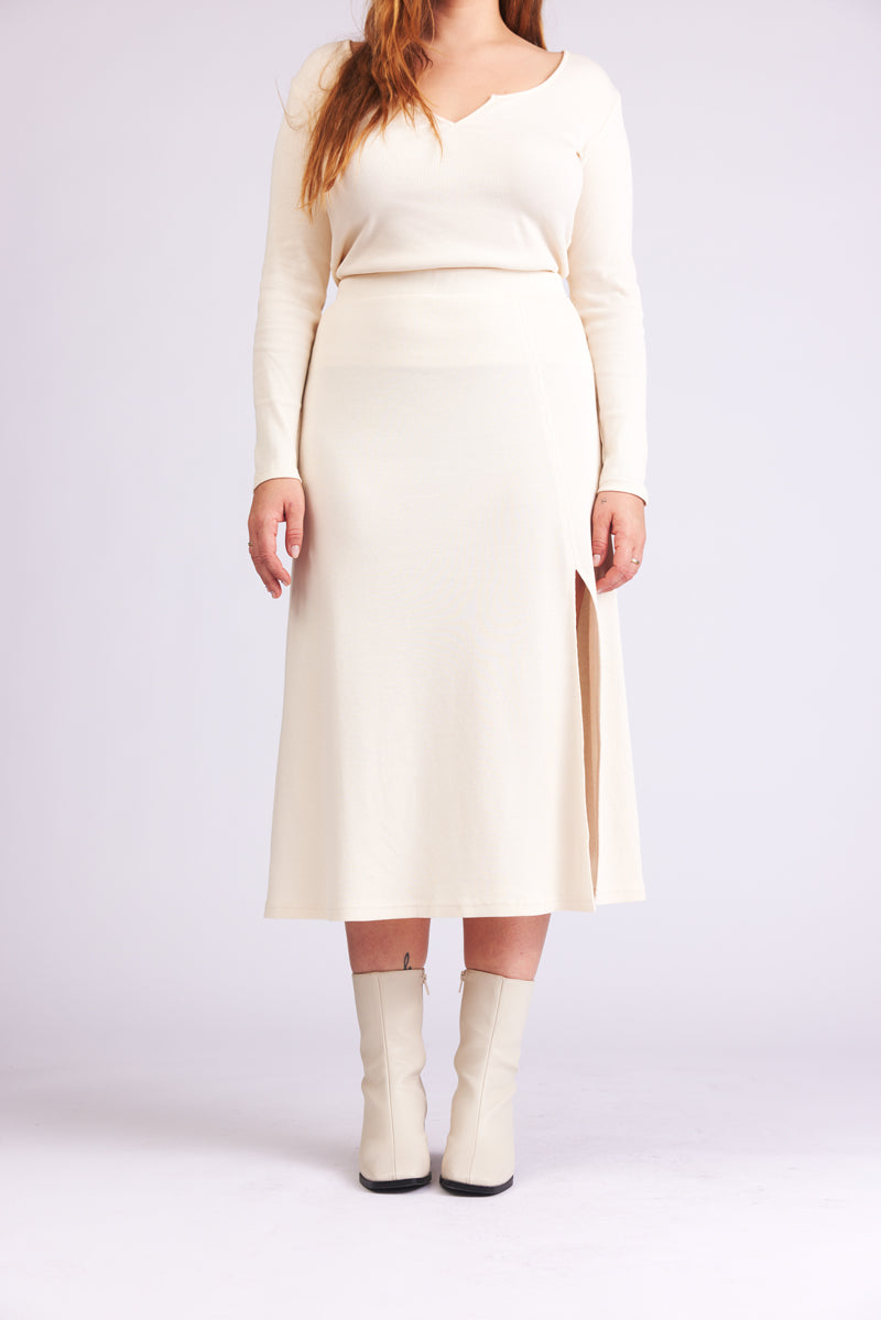 White skirt Blake made of organic cotton from Baige the Label