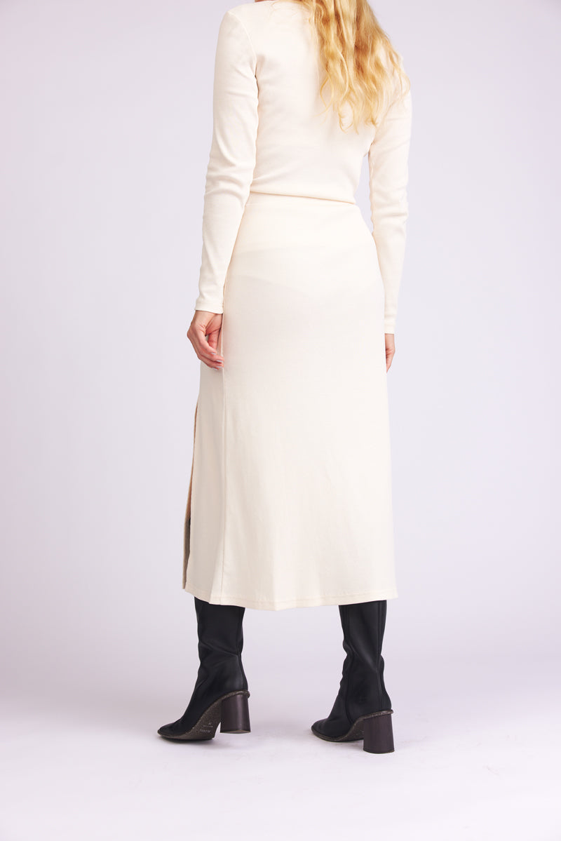 White skirt Blake made of organic cotton from Baige the Label
