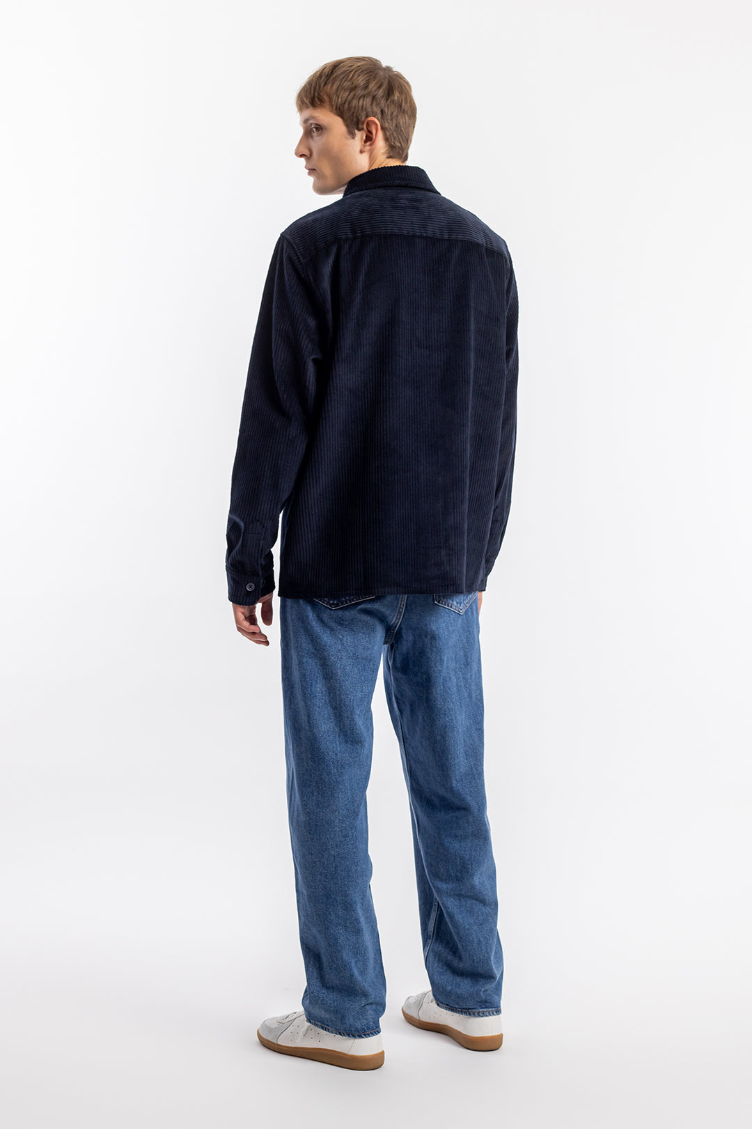 Dark blue corduroy shirt made from 100% organic cotton from Rotholz