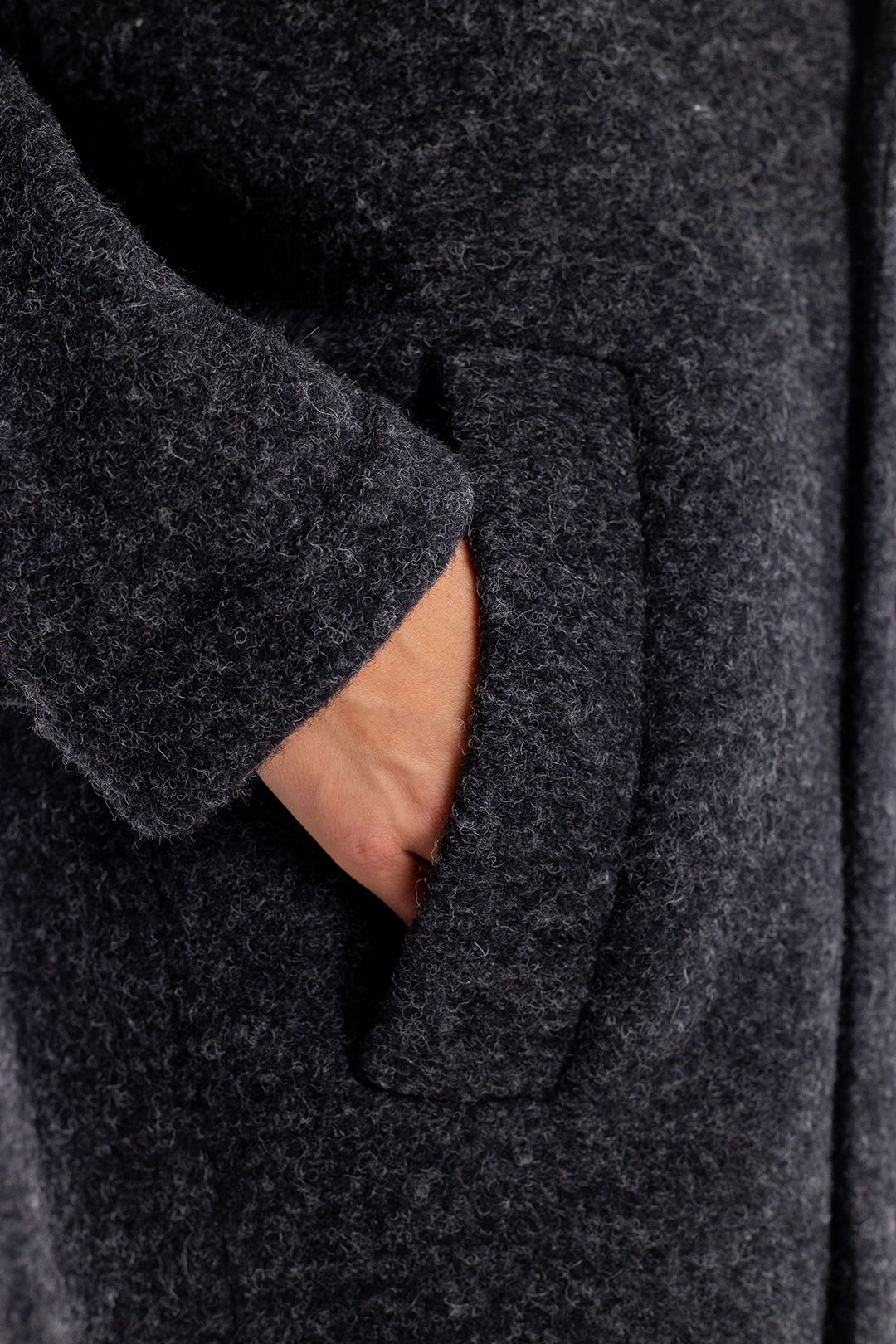 Manteau en laine mélangée biologique - anthracite par Rotholz