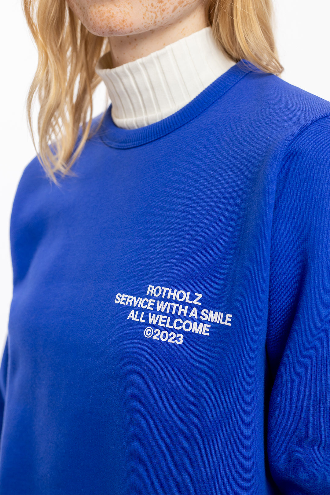 Dark blue sweater welcome print made from 100% organic cotton from Rotholz