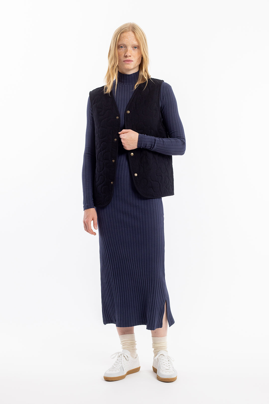 Dark blue, ribbed dress made of organic cotton from Rotholz