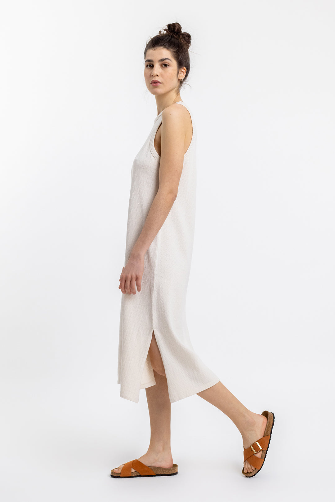 Beige, sleeveless dress made from 100% organic cotton from Rotholz