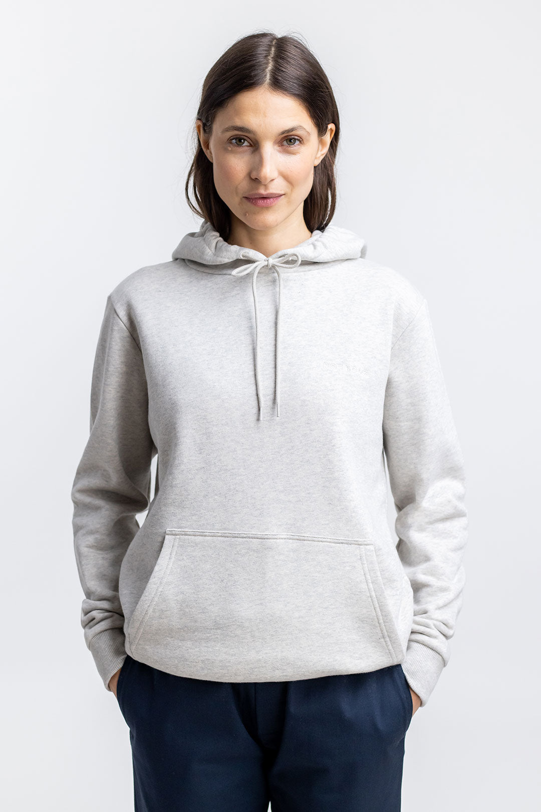 Light gray hoodie logo made of 100% organic cotton from Rotholz