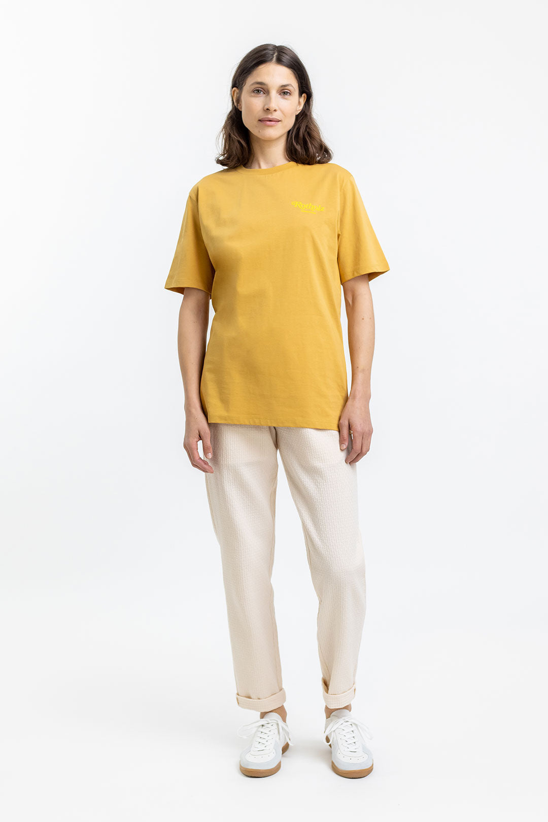 Gelbes T-Shirt Retro Logo aus 100% Bio-Baumwolle von Rotholz