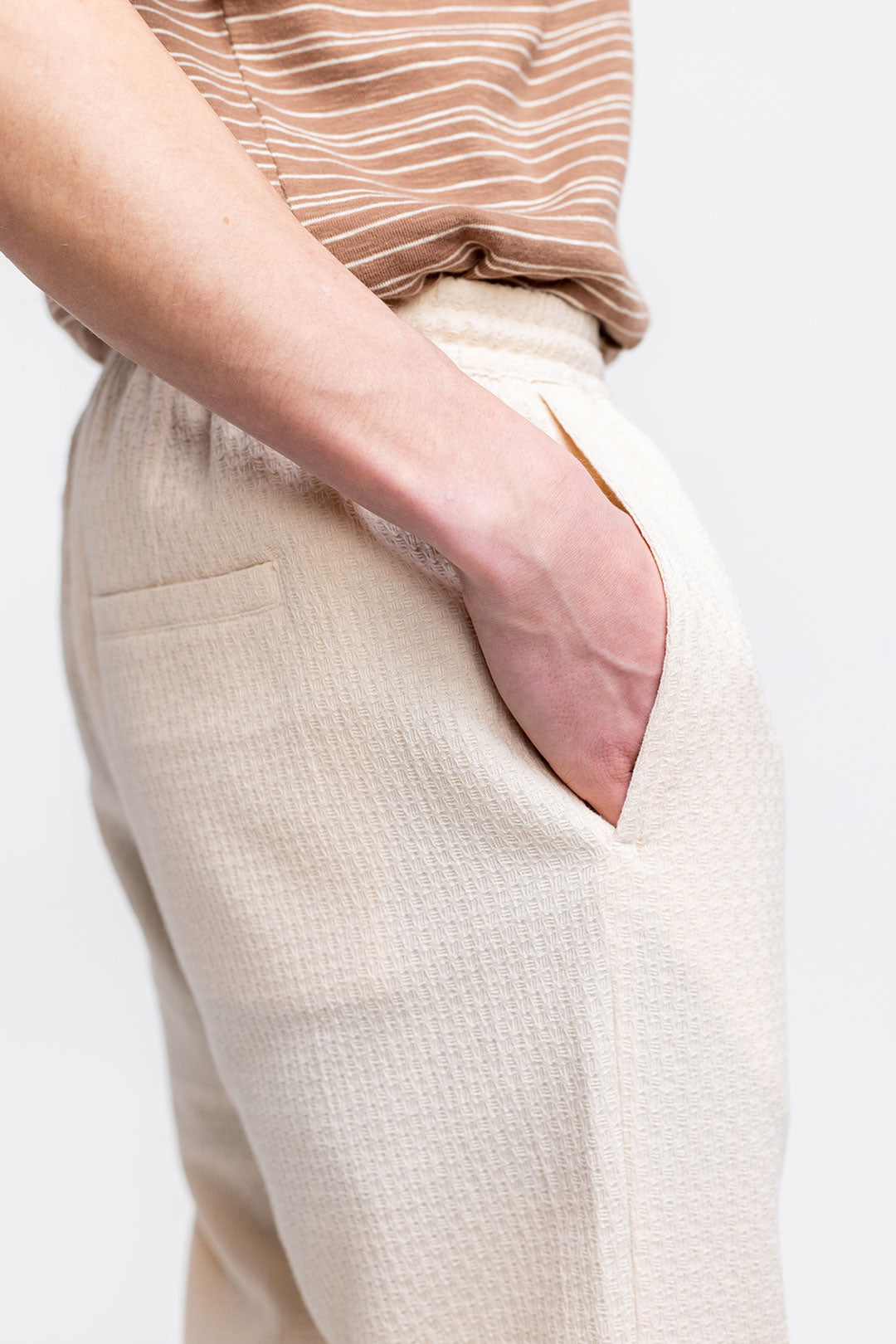 Beige trousers made from 100% organic cotton from Rotholz