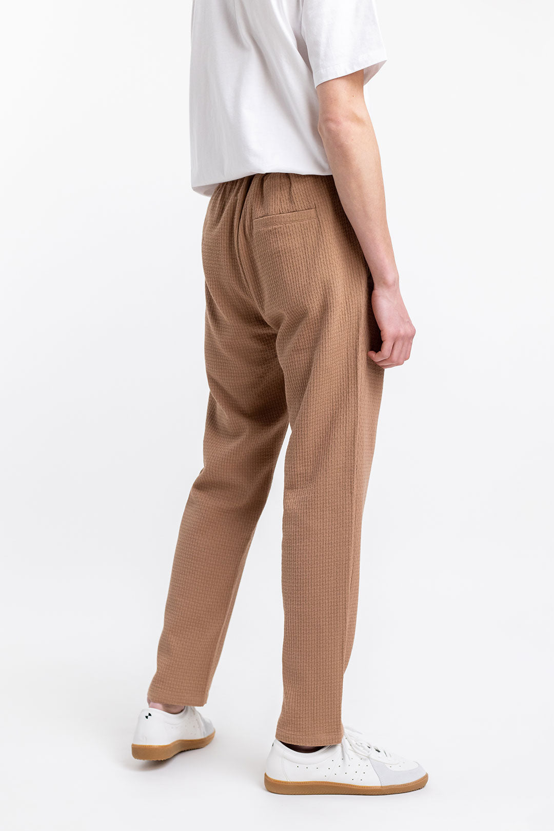 Brown trousers made from 100% organic cotton from Rotholz
