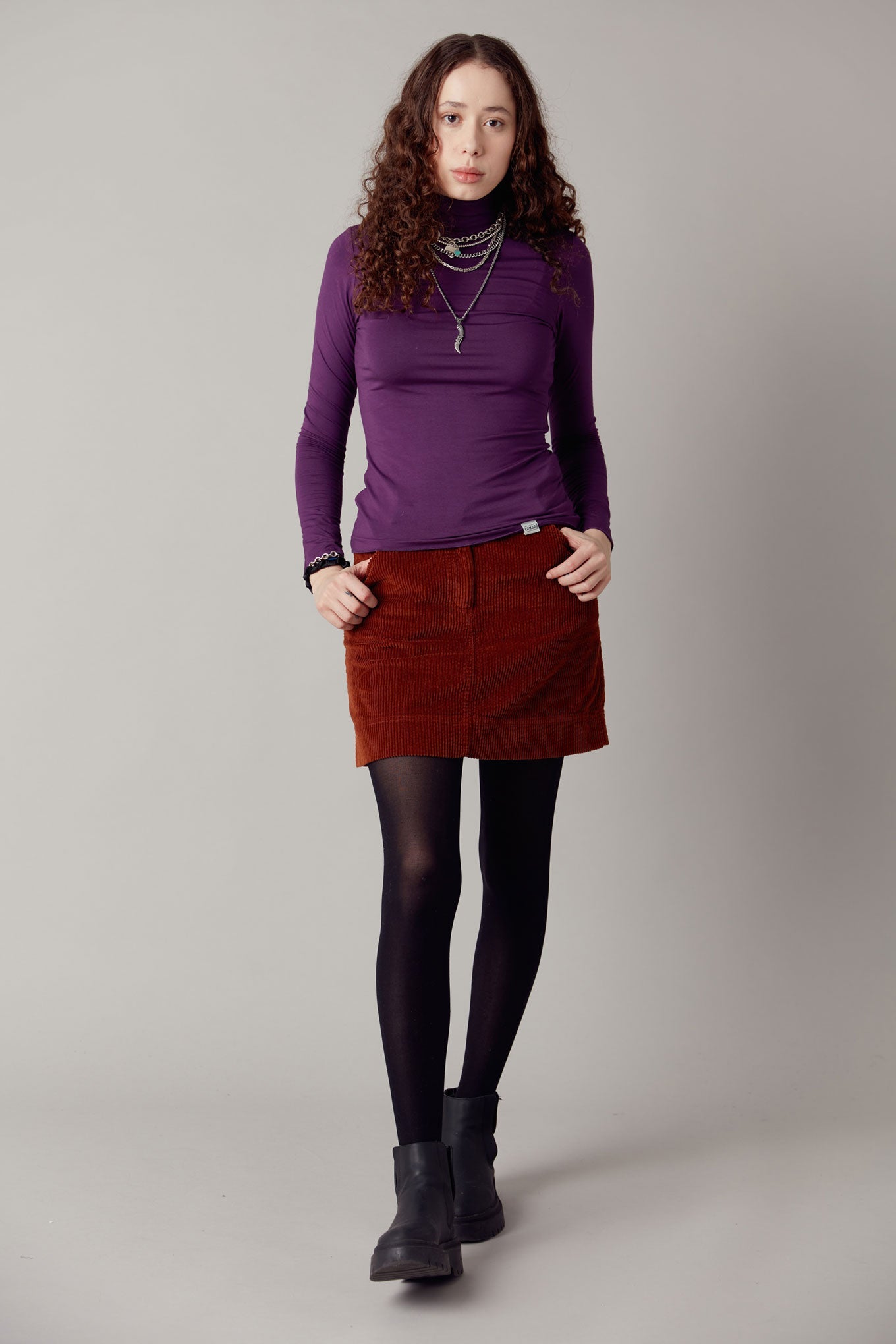Violet, long-sleeved top SKINILLA made of modal by Komodo
