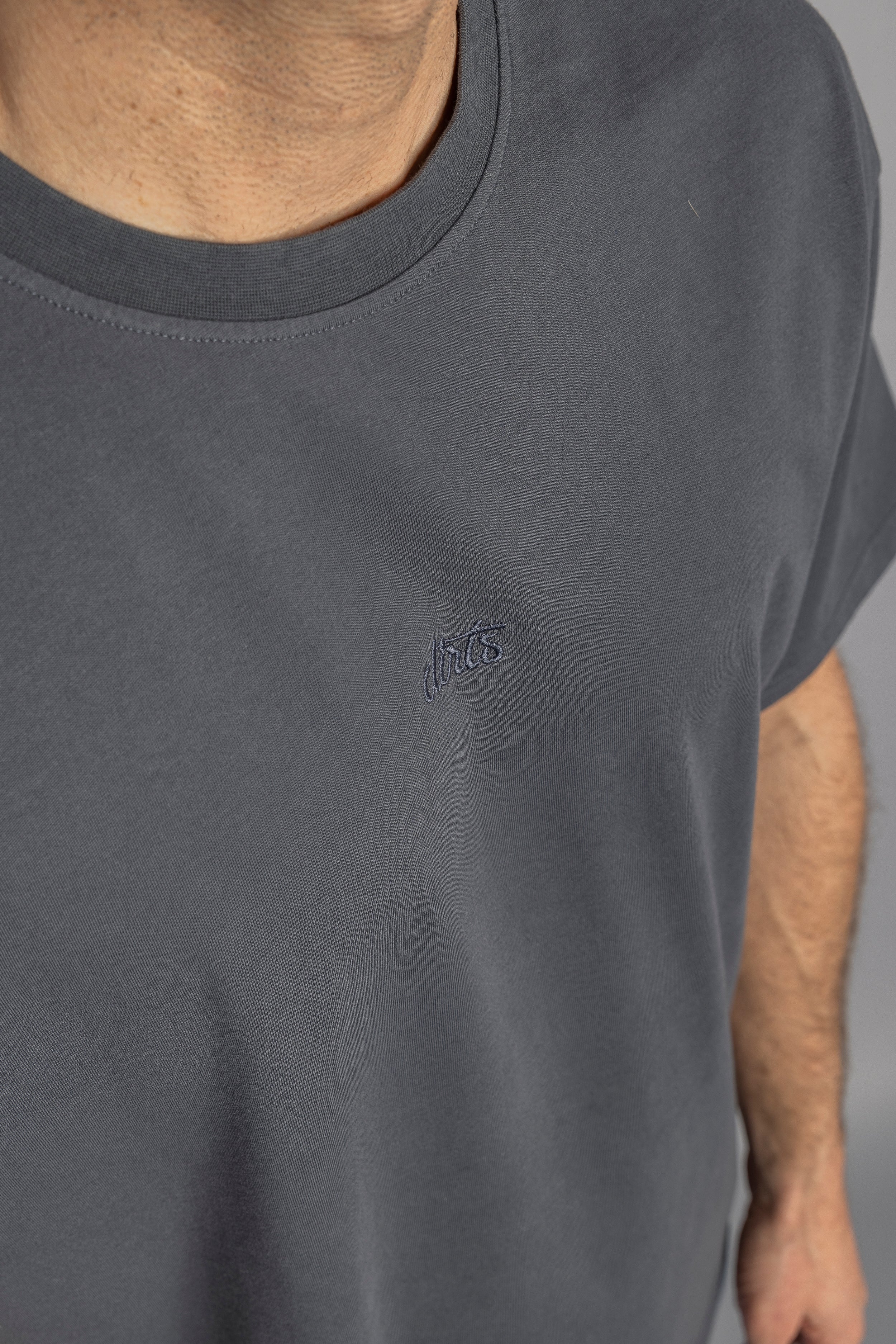 Logo T-shirt oversize gris en coton 100% biologique de DIRTS