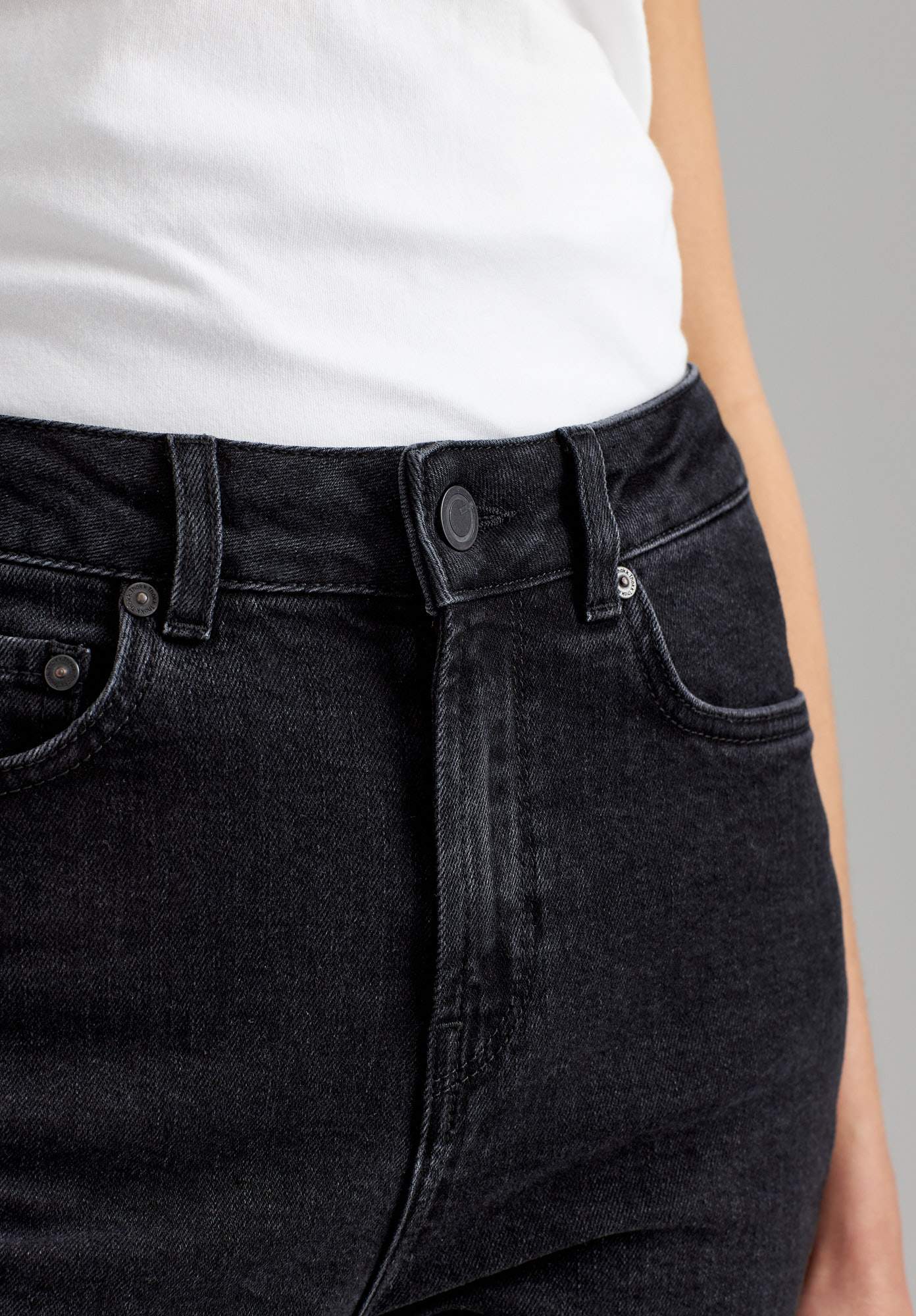 Skinny Jeans in Schwarz aus Bio-Baumwolle von ThokkThokk (S)
