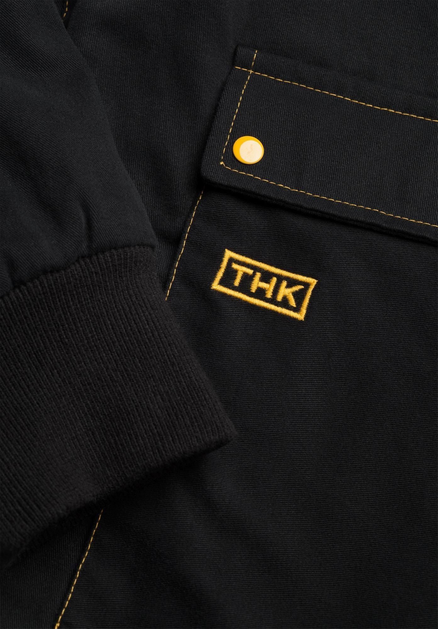 Schwarze Jacke TT2022 aus Bio-Baumwolle von Thokkthokk