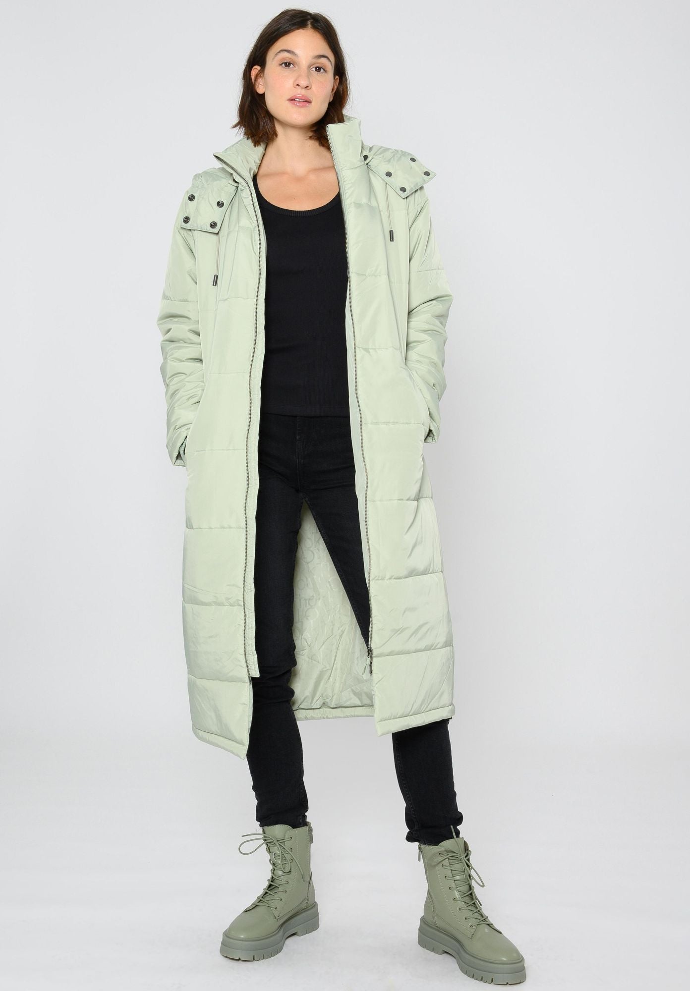Warm parka in light green made from kapok and recycled materials (S)