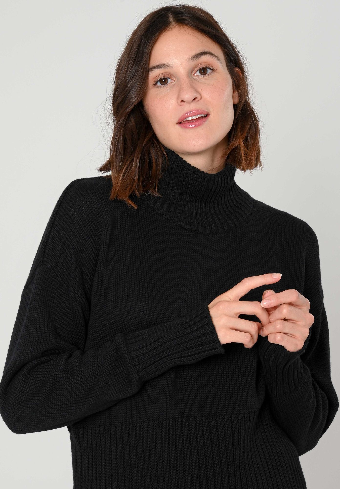 Turtleneck sweater in black made of organic cotton by ThokkThokk (S)
