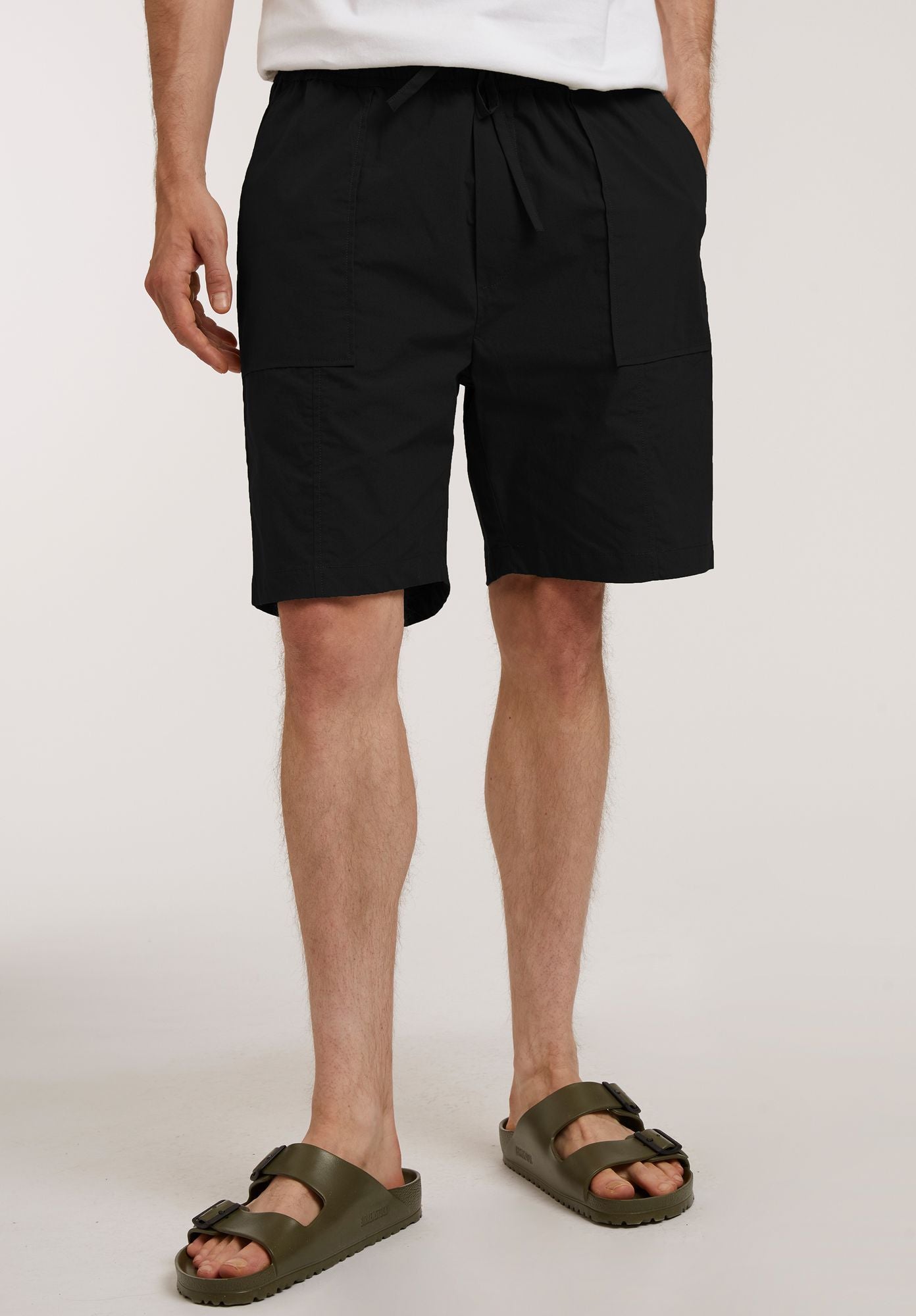Woven shorts in black made of organic cotton by ThokkThokk (S)