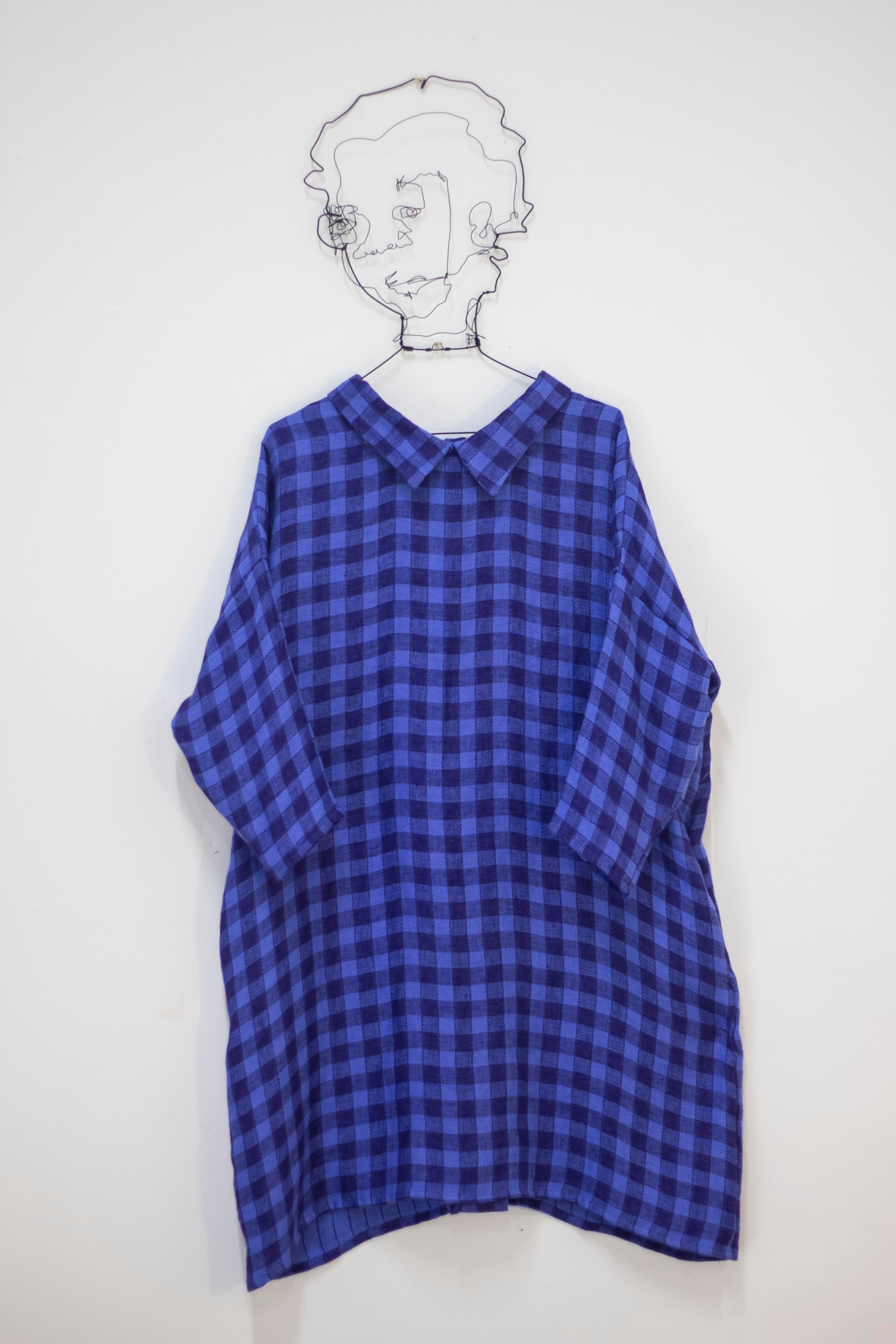 Classic dress with 3/4 sleeves in royal blue/black checked made from 100% linen