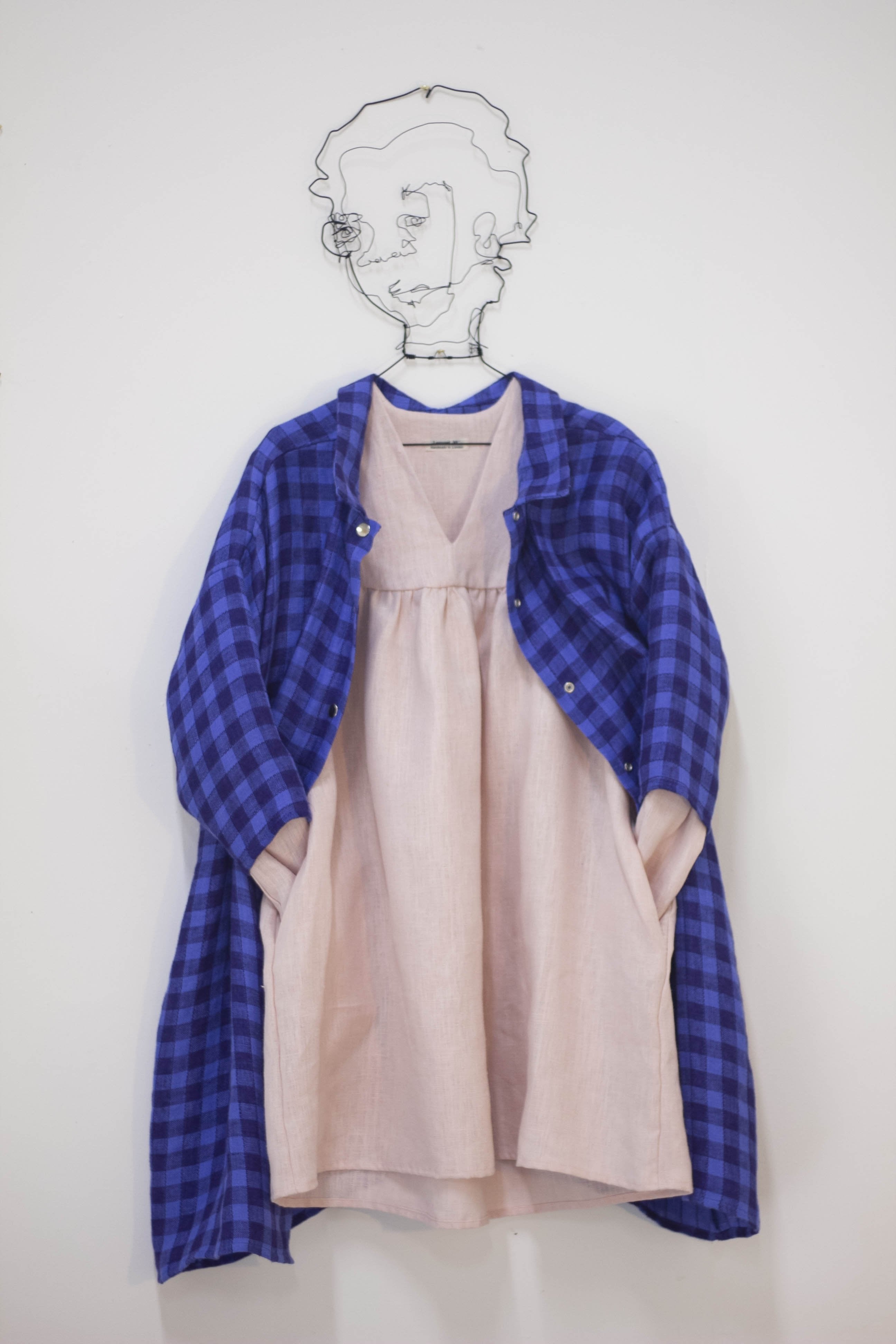 Classic dress with 3/4 sleeves in royal blue/black checked made from 100% linen
