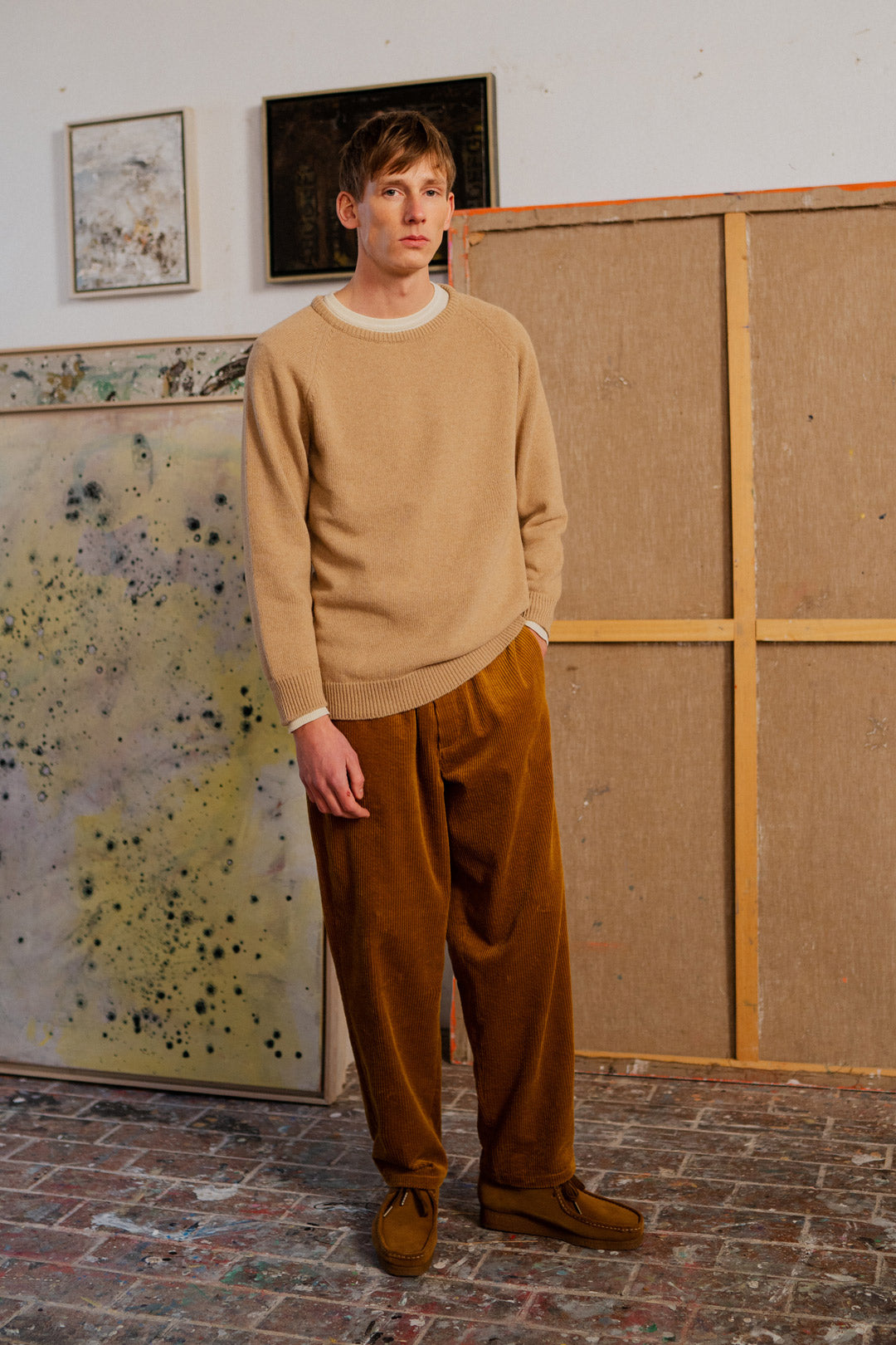 Toffee-colored corduroy trousers made from 100% organic cotton from Rotholz