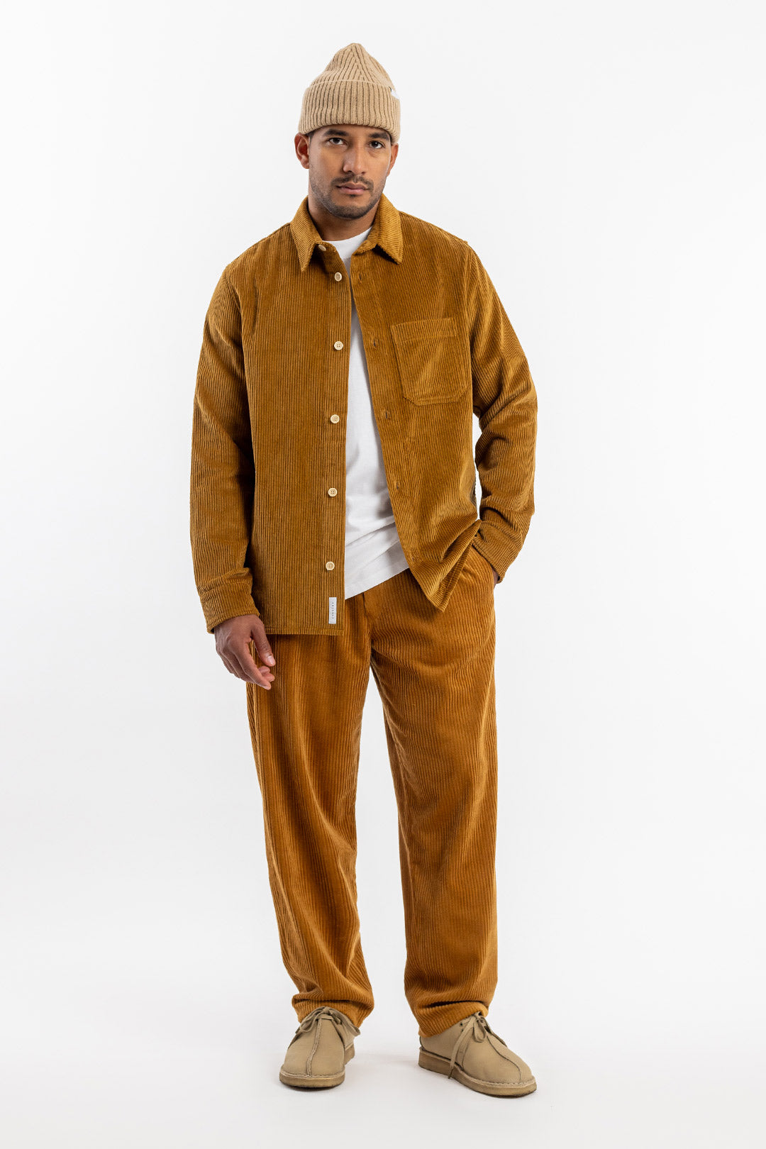 Toffee-colored corduroy trousers made from 100% organic cotton from Rotholz