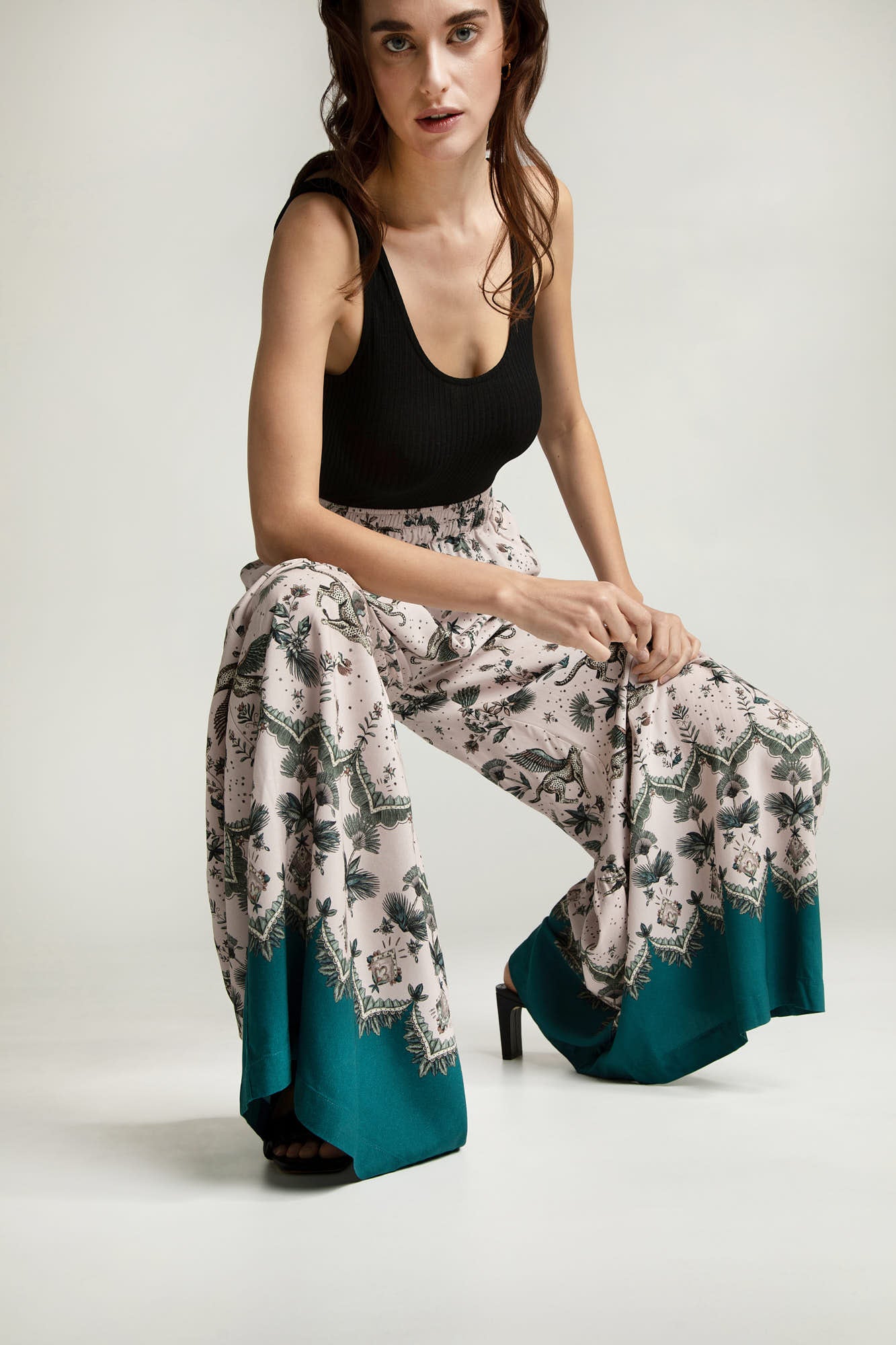 Culotte trousers JOALINE in tropical print by LOVJOI made from ECOVERO™ 