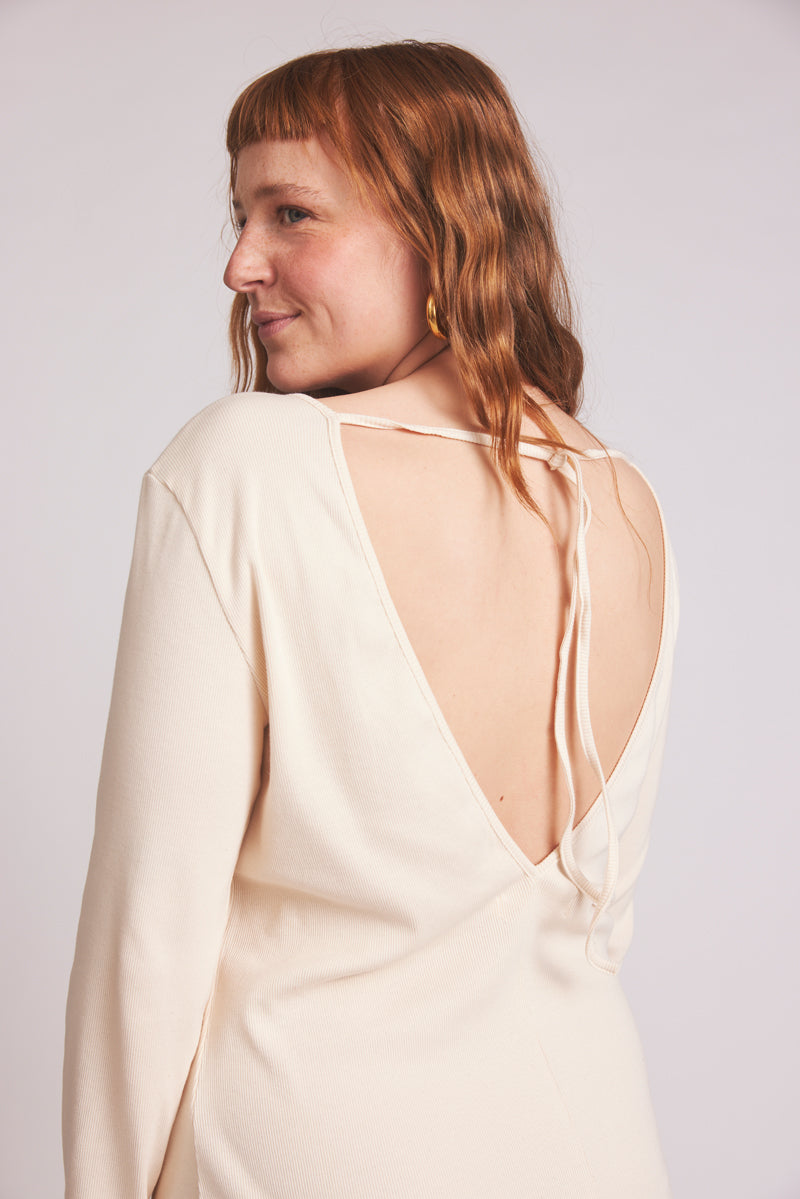 Natural-colored Bina dress made of organic cotton from Baige the Label