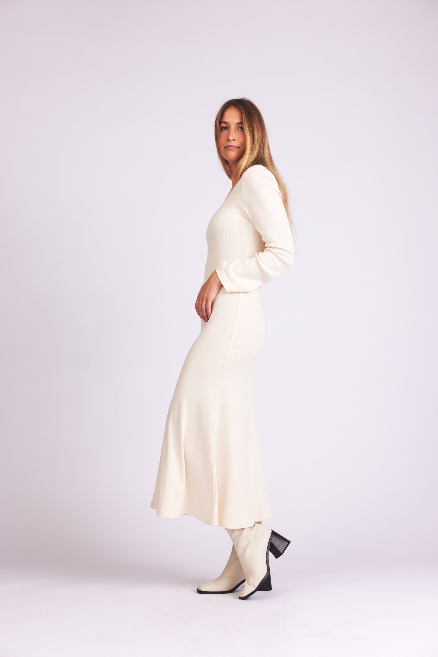 White, long dress Birdie made of organic cotton by Baige the Label