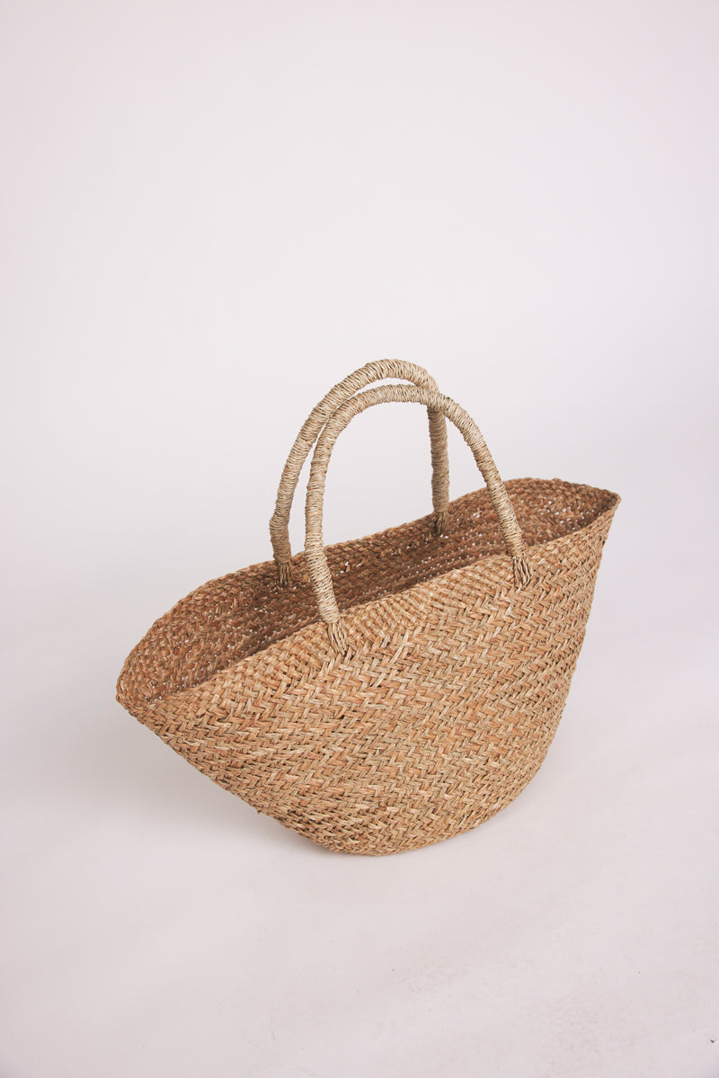 Cate bag made of 100% raffia by Baige the Label